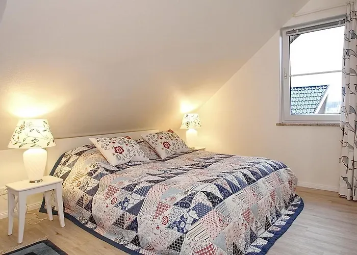 Am Elchgrund Am Elchgrund 7 7 *